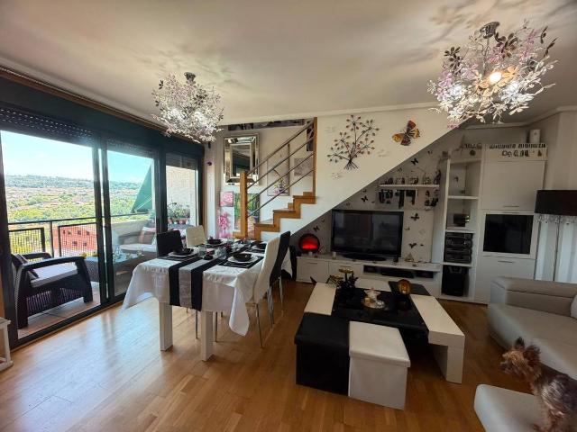 Dúplex en Venta en San Cibrao das Viñas