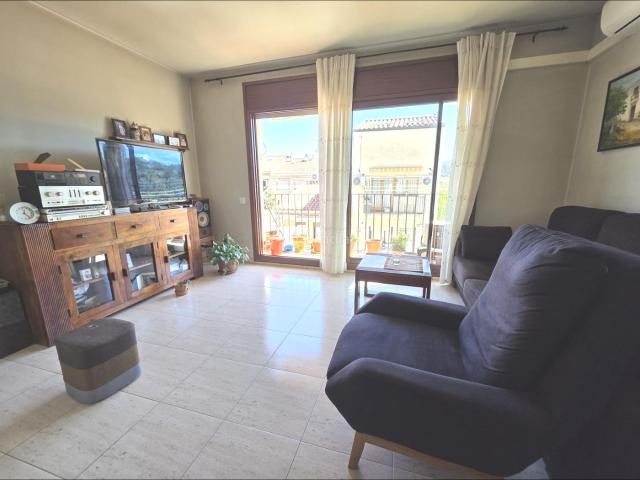 Dúplex en venta en Sant Celoni. SANT CELONI ENTRADA POBLACIÓN PISO DÚPLEX MUY SOLEADO, BIEN COMUNICADO Y CON GRANDES VISTAS. Dúplex Sant.