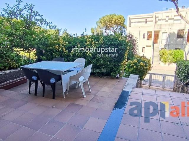 Dúplex en venta en Sant Feliu de Guíxols, Centre Costa Brava. Exclusivo dúplex a 2 minutos de la playa de SAgaró con terrazas y garaje. Dúplex Sant Feliu de.