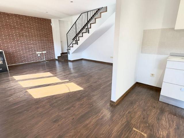 Dúplex en venta en Sant Llorenç Savall, de 109 m² 3 habitaciones por 244.000