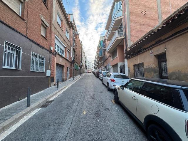 Dúplex en venta en Santa Coloma de Gramenet, El Raval. Dúplex 3 habitaciones 1 hab. auxiliar Venta Santa Coloma de Gramenet. Dúplex Santa Coloma de.