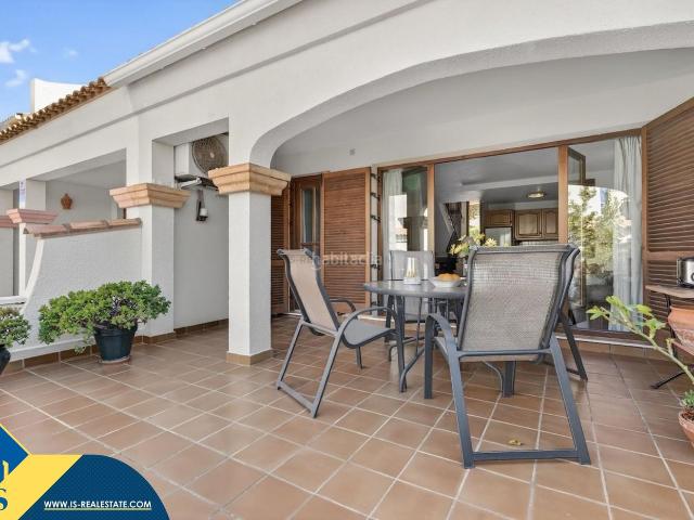 Dúplex en venta en Santa Pola, Gran Vista Olivo de Oro. Apartamento dúplex con piscina comunitaria, en la provincia de Alicante, en la ciudad de Alicante. 3 habitaciones 127 m² A 800. Dúplex Santa.