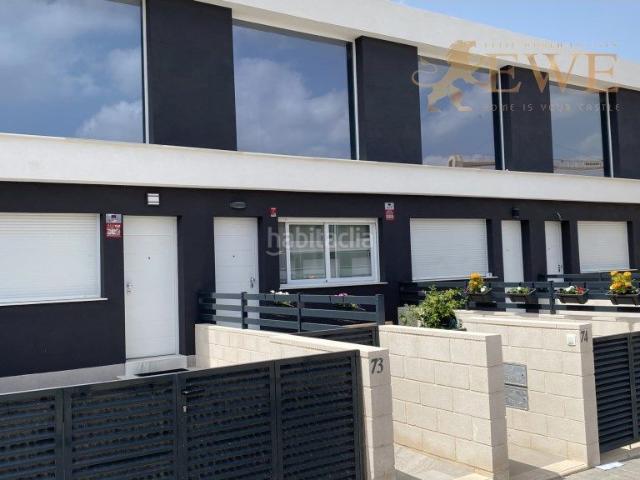 Dúplex en venta en Santa Pola, Monte y Mar. Moderna casa adosada en Gran Alacant. Dúplex Santa.