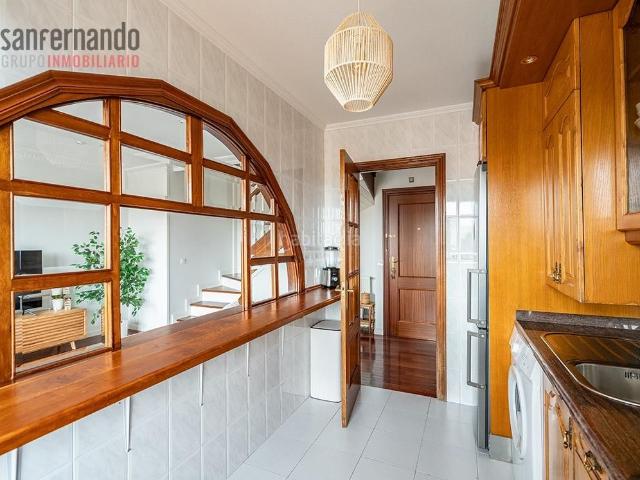 Dúplex en venta en Santander, Peñacastillo Nueva Montaña. Dúplex en Peñacastillo con garaje cerrado y parking privado. Dúplex.