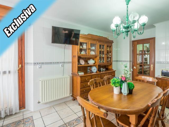 Dúplex en venta en Santoña. Dúplex en Calle Rentería Reyes 22, Santoña. Dúplex.