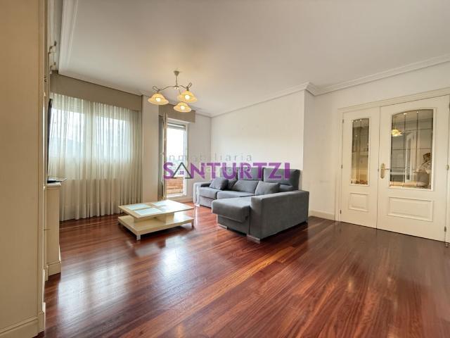 Dúplex en venta en Santurtzi, Kabiezes. Dúplex exclusivo con gran terraza y espectaculares vistas panorámicas. Dúplex.