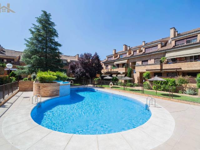 Dúplex en Venta en Sevilla la Nueva