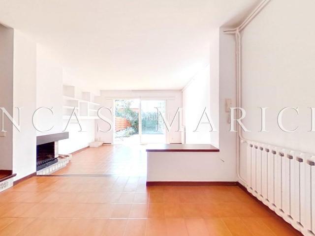 Dúplex en venta en Sitges, Can Girona Terramar Vinyet Costa Dorada. PLANTA BAJA DUPLEX EN EL VINYET. Dúplex.