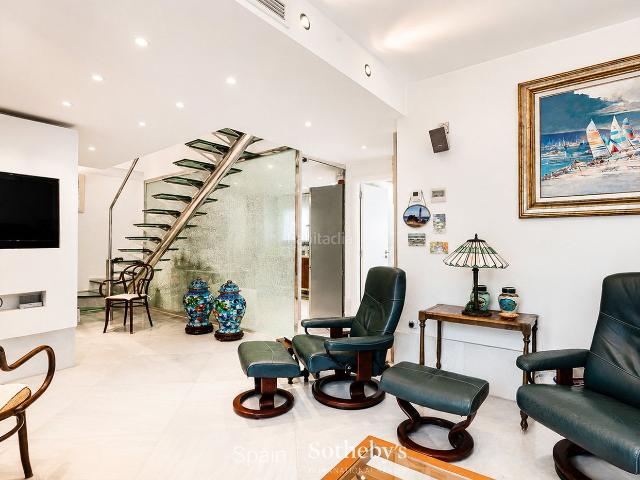 Dúplex en venta en Sitges, Can Girona Terramar Vinyet Costa Dorada. Planta baja dúplex en primera línea de mar. Dúplex.