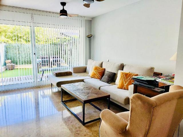 Dúplex en venta en Sitges, de 120 m² 3 habitaciones por 560.000
