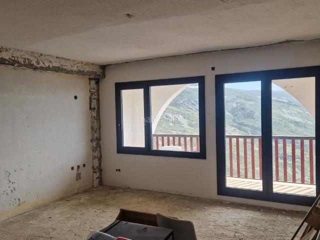 Dúplex en venta en Sierra Nevada, Zona media. Amplia vivienda tipo dúplex en los Copos. Dúplex Sierra.