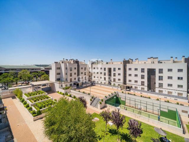 Dúplex en venta en Pozuelo de Alarcón, Avenida Europa. Ático dúplex en la urbanización más exclusiva y demandada de Avenida de Europa, Pozuelo de AlarcónEste maravilloso ático dúplex es. Dúplex.