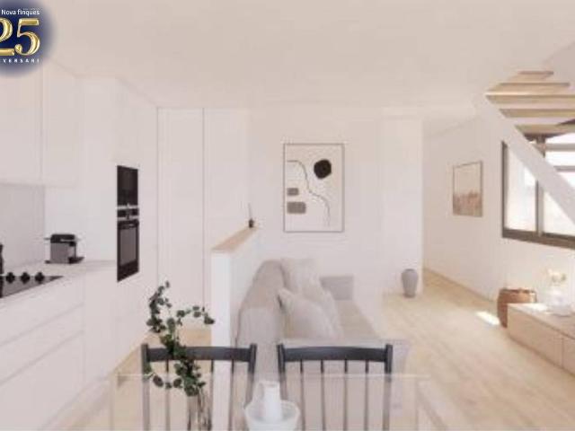 Dúplex en Venta en Poble Casc Antic
