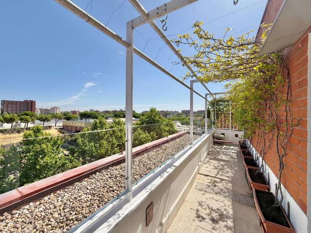 Dúplex en Venta en Portazgo