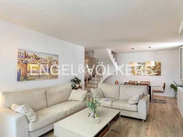 Dúplex en venta en Palamós, de 130 m² 4 habitaciones por 595.000