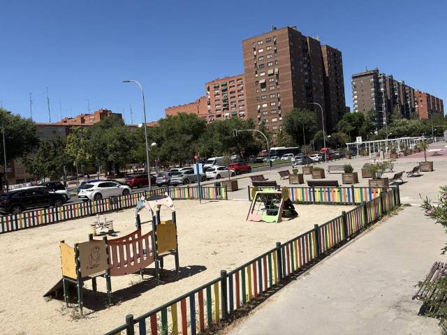 Dúplex en Venta en Palomeras Sureste
