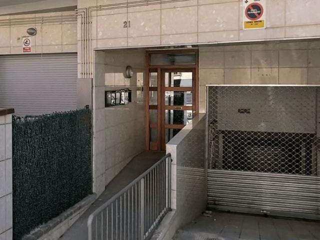 Dúplex en venta en pasaje Del Morell, Tordera, de 198 m² 2 habitaciones por 179.000