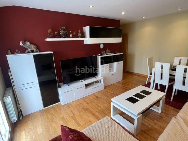 Dúplex en venta en Piélagos, Mortera. DUPLEX CON GARAJE CERRADO EN MORTERA. TERRAZA SUR. PISCINA COMUNITARIA. Dúplex.