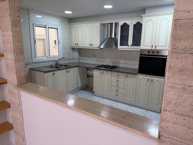 Dúplex en venta en Pineda de Mar, Centre. Triplex con terraza. Dúplex Pineda de.