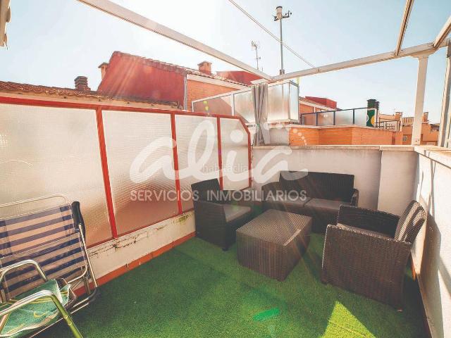 Dúplex en venta en Pinto, Centro Ayuntamiento. VIVIENDA DUPLEX DE 4 DORMITORIOS, 3 BAÑOS, TERRAZA, GARAJE Y TRASTERO. Dúplex.