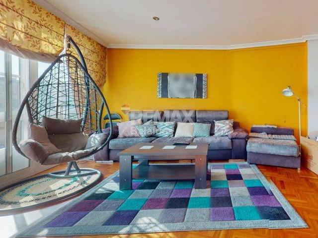 Dúplex en Venta en Plaza Industria