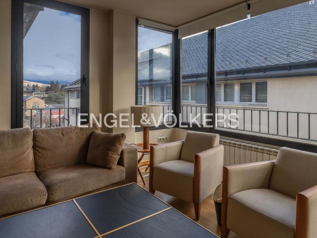 Dúplex en venta en Puigcerdà Pirineos. Gran dúplex en Puigcerdà centro. Dúplex.