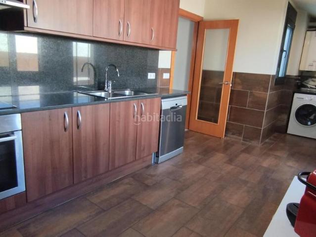 Dúplex en venta en Roda de Ter. TODO EXTERIOR, CON TRES TERRAZAS. Dúplex Roda de.