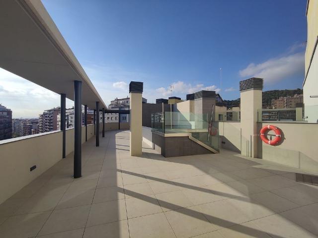 Dúplex en venta en ronda Del Guinardó, Barcelona, de 92 m² 3 habitaciones por 682.000