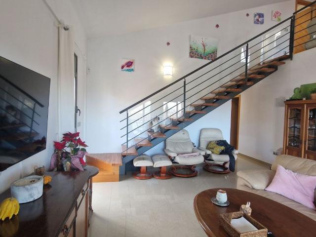 Dúplex en venta en Roses, Centre Costa Brava. Ático dúplex de lujo con gran terraza y licencia turística en Roses. Dúplex.