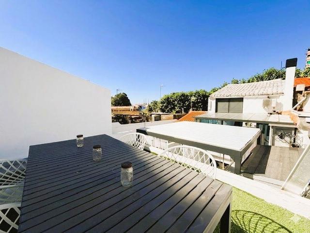 Dúplex en venta en rambla De Sant Joan, Badalona, de 65 m² 2 habitaciones por 425.000