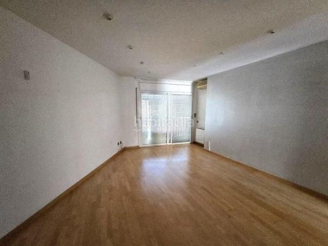 Dúplex en venta en Rubí, Ca n´Oriol. DÚPLEX EN VENTA CON TERRAZA Y PISCINA COMUNITARIA EN RUBÍ. Dúplex.