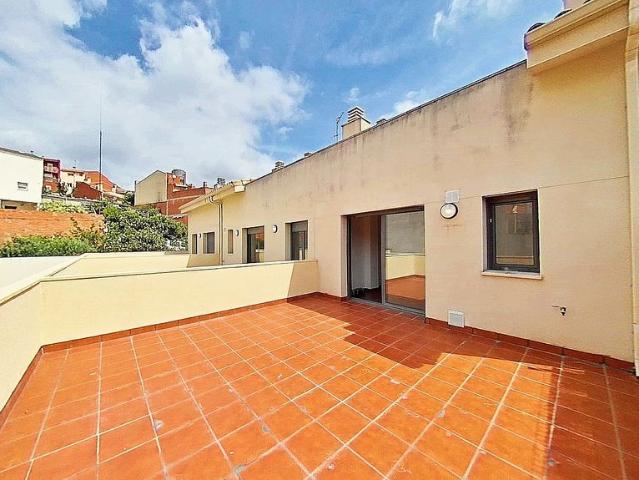 Dúplex en venta en Rubí, de 97 m² 3 habitaciones por 266.000