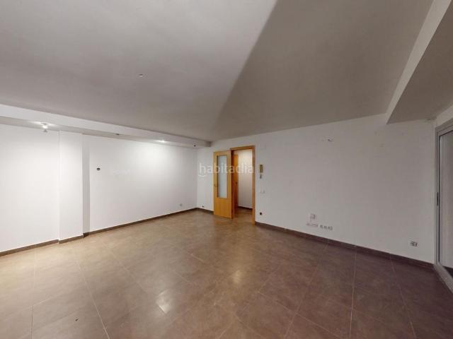Dúplex en venta en Rubí, Mercat. Dúplex con plaza de parking y trastero en Rubí. Dúplex.