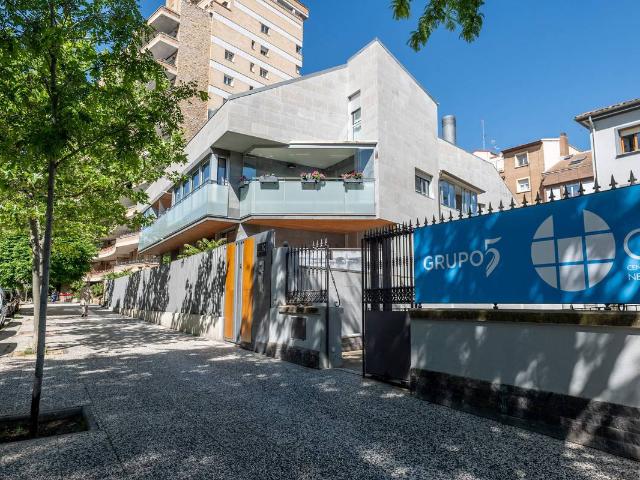 Dúplex en Venta en Ruiseñores