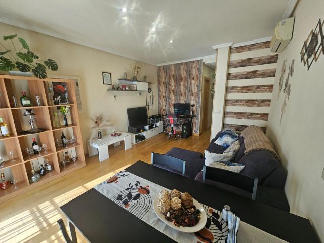 Dúplex en venta en Toledo, Azucaica. DUPLEX DE TRES DORMITORIOS EN AZUCAICA Toledo. Dúplex.