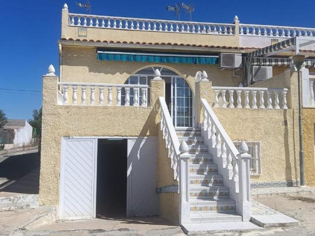 Dúplex en venta en Torrevieja, Zona Carrefour Urbanizaciones. DÚPLEX EN ESQUINA DE 4 DORMITORIOS Y 3 BAÑOS. Dúplex.