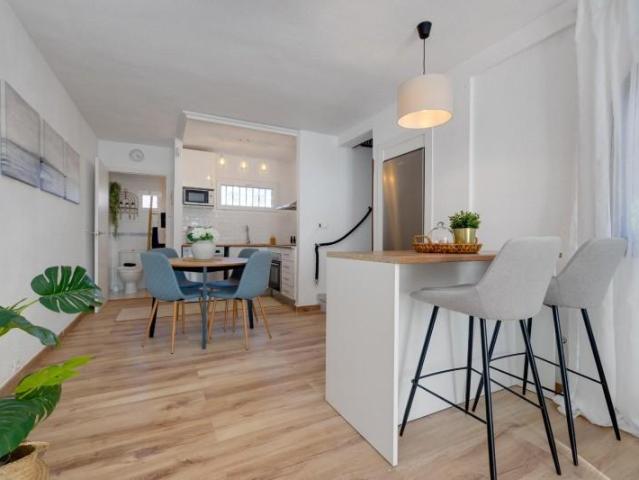 Chalet en venta en Torrevieja, Calas blanca