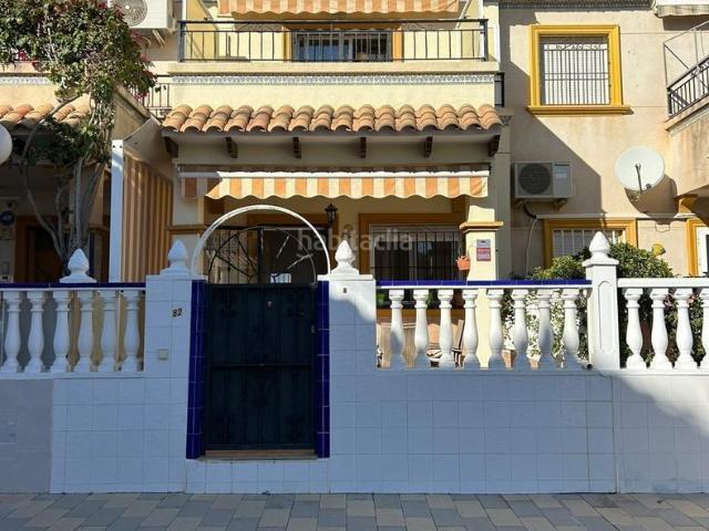Dúplex en venta en Torrevieja, El Acequión. Amplio Dúplex en Residencial Cerrrado con Acceso Exclusivo Torrevieja. Dúplex.