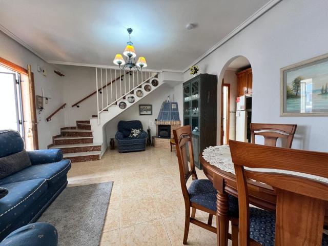 Dúplex en venta en Torrevieja, Miramar Torre del Moro. Adosado en esquina en venta en Torre del Moro, Torrevieja. Dúplex.