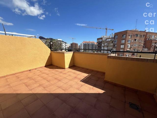 Dúplex en Venta en Torrefiel