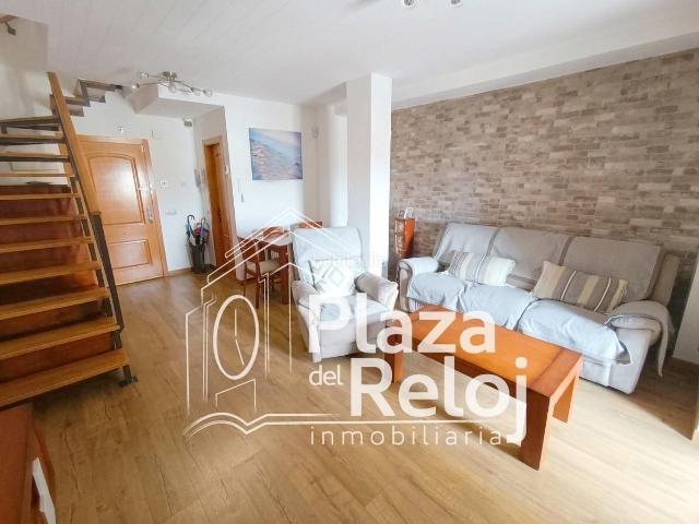 Dúplex en venta en Talavera de la Reina, Puerta de Cuartos Avenida de Portugal. SE VENDE DUPLEX ZONA UNIVERSIDAD. Dúplex Talavera de la.