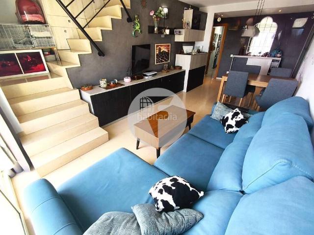 Dúplex en venta en Terrassa, Zona Esportiva. Gran Ático Dúplex con 3 Terrazas, 4 Habitaciones y 3 Baños en Zona Esportiva. Dúplex.