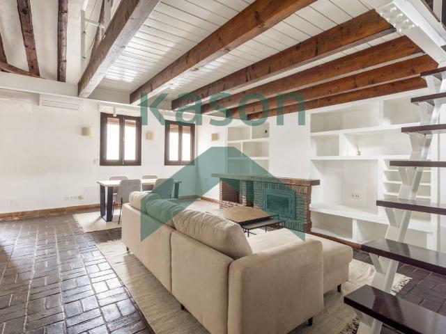 Dúplex en Venta en Universidad Malasaña