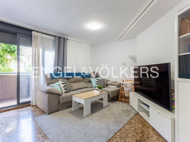 Dúplex en venta en Valencia, Sant Isidre. Exclusivo Dúplex de 125 m Luz y Amplitud en el corazón de San Isidro. Dúplex.