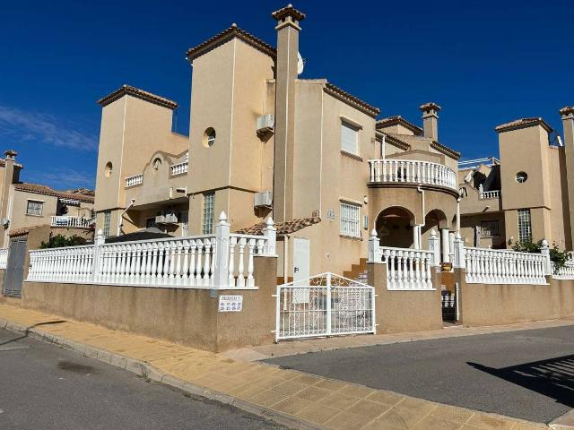 Dúplex en Venta en Villamartín Las Filipinas