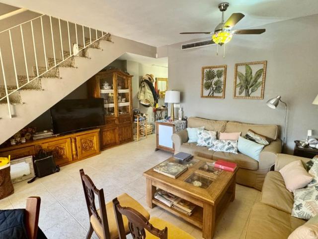 Dúplex en venta en Xàbia, Montañar El Arenal. Dúplex en Jávea con piscina comunitaria y terraza. Dúplex.