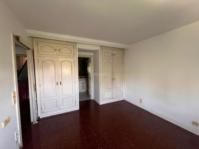 Dúplex en venta en Zaragoza, La Almozara. Dúplex en Urbanización San Lamberto Tu hogar ideal te espera!. Dúplex.