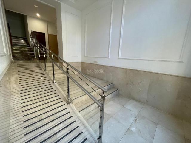 Dúplex en venta en Zaragoza, Paseo Independencia. ATICO DUPLEX EN VENTA CON TERRAZA Y PLAZA DE GARAJE EN PLAZA SALAMERO, CASA CATALOGADA COMO BIEN DE INTERES AMBIENTAL. Dúplex.