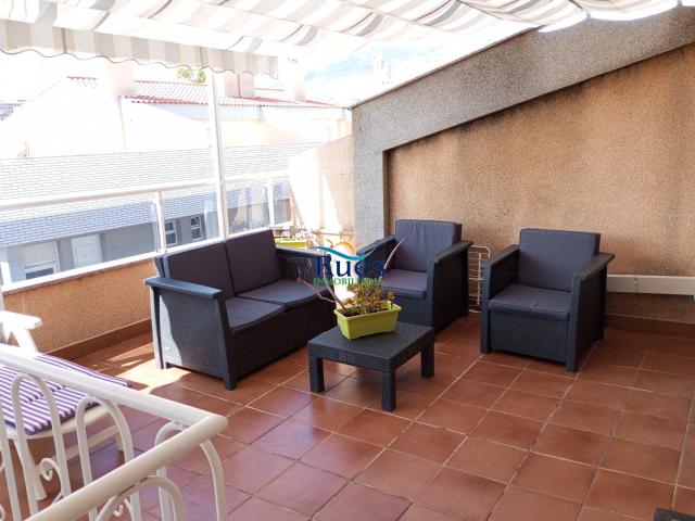 Duplex en venta: espacio y comodidad a un paso del mar