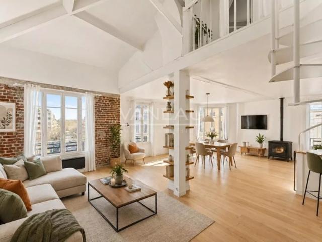 Duplex esprit loft au centre ville Dernier étage